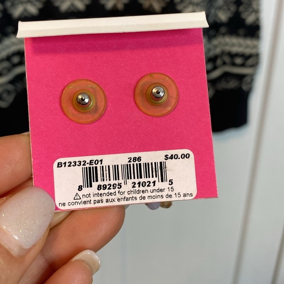 💚 Betsey Johnson Pink and Gold Cluster Earrings - NWTs - Picture 2 of 3